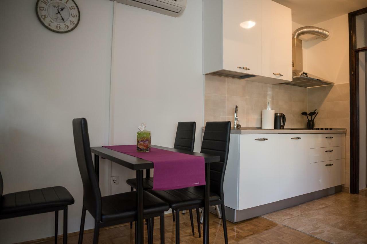 Apartment Dawn เวลิคาโกริตซา ภายนอก รูปภาพ