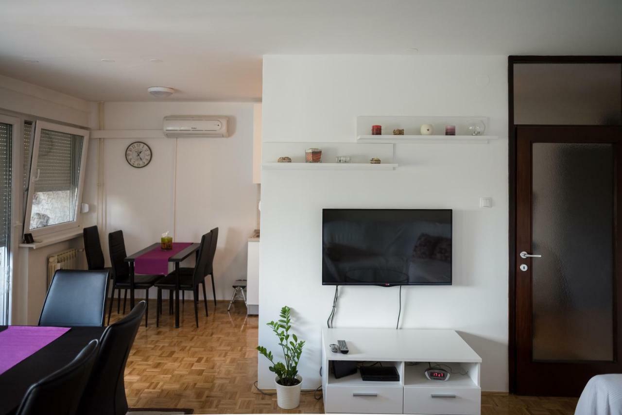 Apartment Dawn เวลิคาโกริตซา ภายนอก รูปภาพ